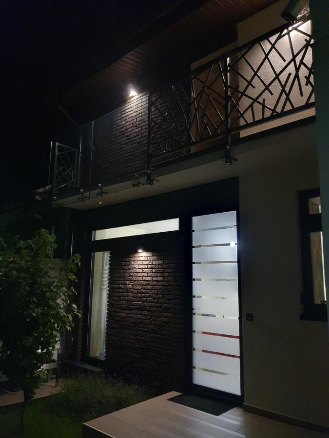 Central Point Valjevo Esterno foto
